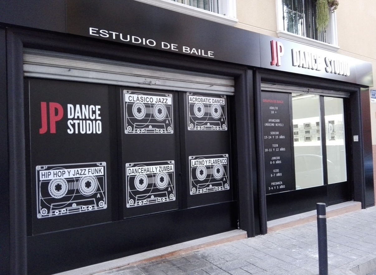 Fachada del estudio